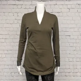 Jacob Fishmore Top in Multiple Colors by Kim Schalk