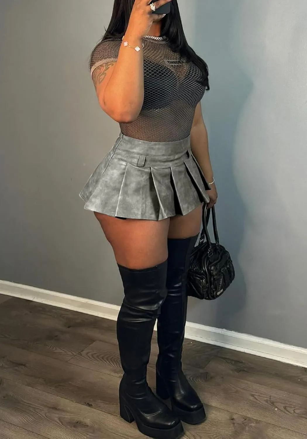 LETSVDO Women's Leather Skirt Mini Pleated High Waisted Y2k A Line Flare Skater Short Skirts