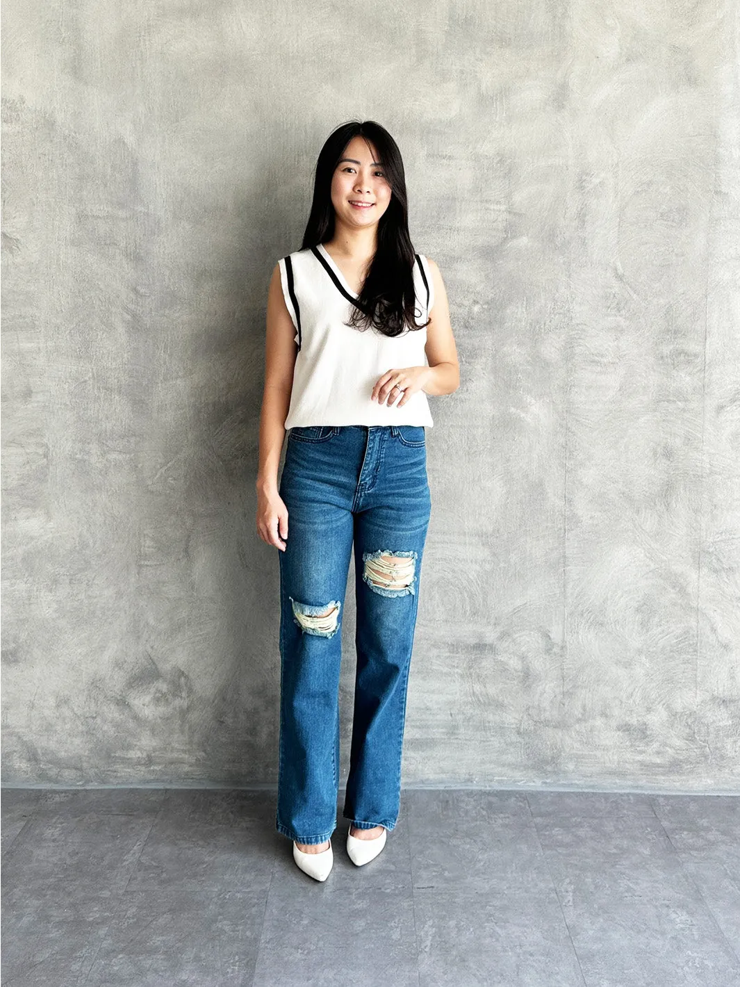 Zelda Ripped Straight Jeans